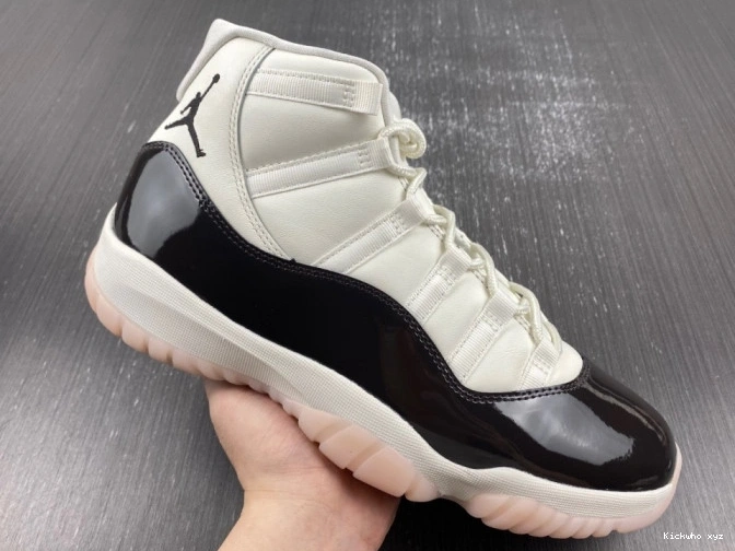11 Neapolitan Jordan Air AR0715-101 0802